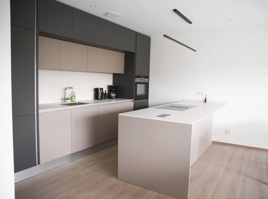 Beautiful Stylish 2Br Apartment In Kirchberg Luxembourg Eksteriør bilde